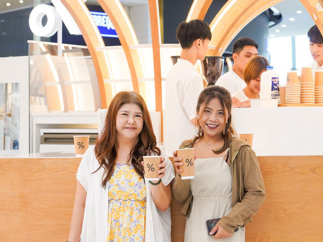 คาเฟ่ % ร้านดังจากกรุงเทพ 