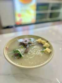 【南京】老張興小吃城：品嘗南京地道小吃的一站式體驗