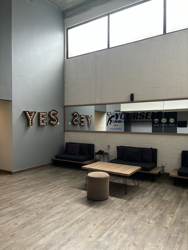 Moxy Bandung โรงแรมสไตล์โมเดิร์นใน Bandung