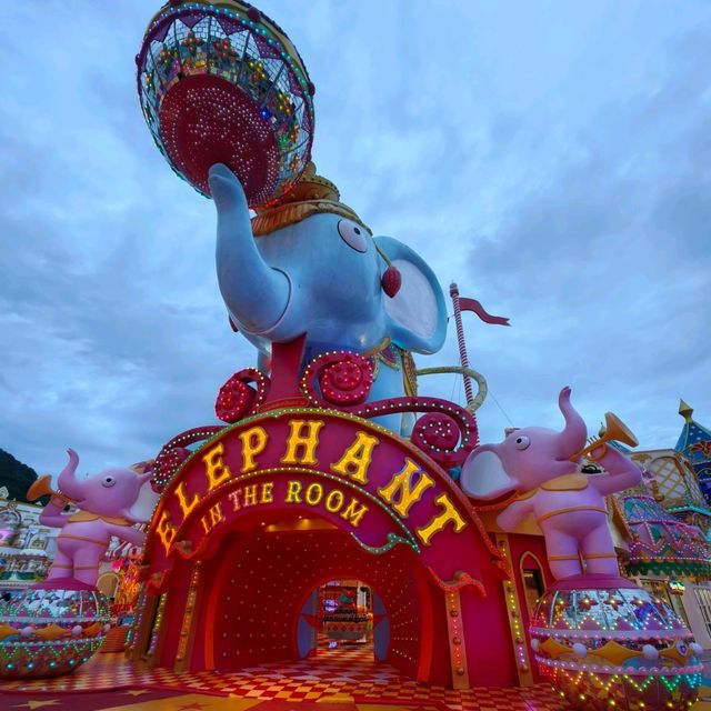 Experience the Magic at Carnival Magic in Phuket! ✨🌟