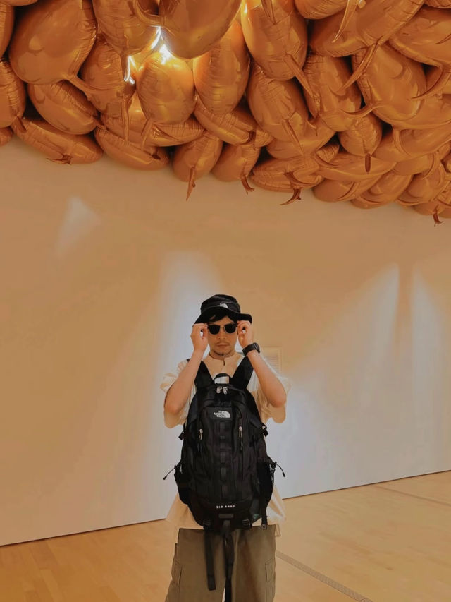 POLA美術館　「フィリップ・パレーノ この場所、あの空」