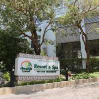  Health Land Resort & Spa 