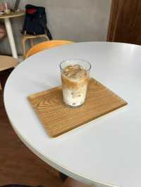 귀여운 강아지와 맛있는 커피가 있는 'ZMOY CAFE ศรีมอย คาเฟ่’🇹🇭
