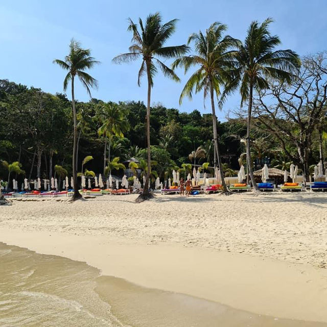 Turquoise Bliss: Paradise Beach Phuket's Hidden Gem