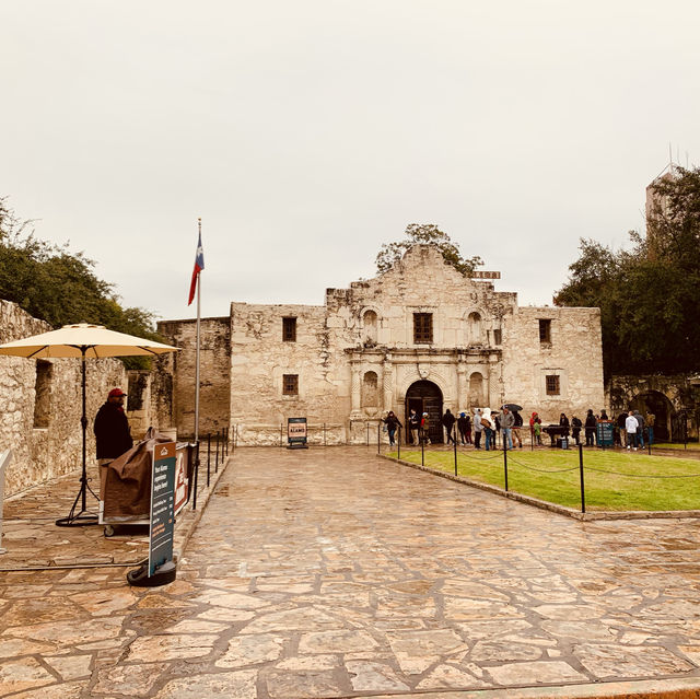 2-Day Literary Trip to San Antonio
