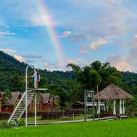 ที่พักริมน้ำมาง และวิวท้องนา บ่อเกลือ น่าน