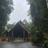 วัดเขาบรรจบ
