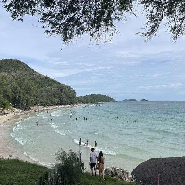 Curve Beach @สัตหีบ