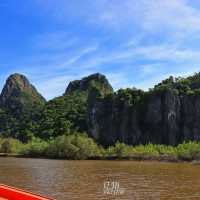 ล่องเรือ "คลองเขาแดง" ชมหินรูปร่างแปลกตา