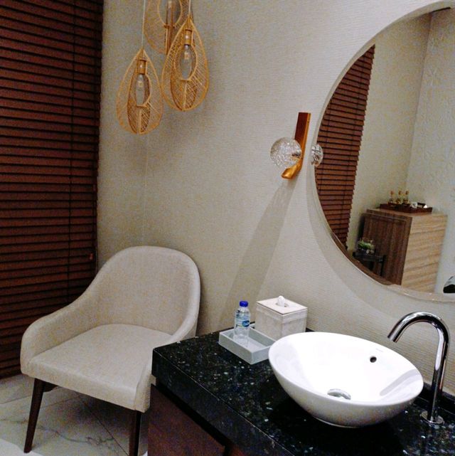Villa Rotana Spa：奢華放鬆的綠洲