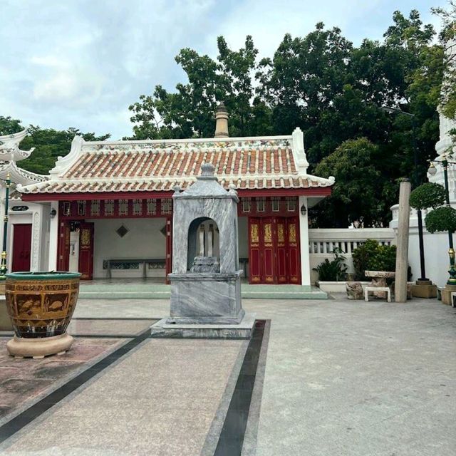 Wat Ratcha Orasaram Ratchaworawihan(Wat Chom Thong)