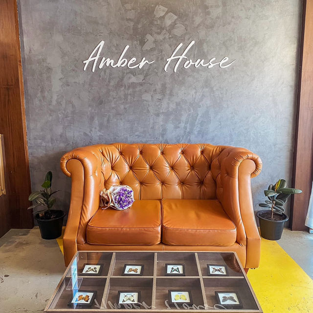 Amber House - Coffee and Food