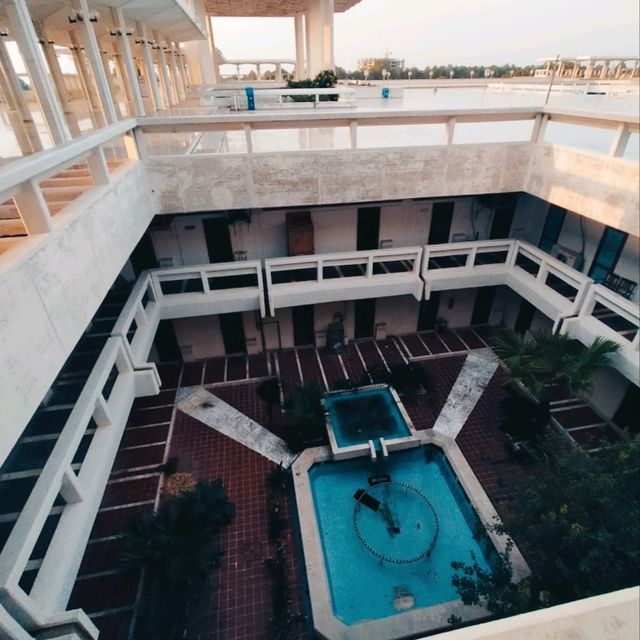 A MOSQUE WITH CONTEMPORARY ARCHITECTURE.