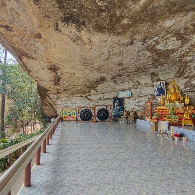 วัดถ้ำโสดา จังหวัดร้อยเอ็ด