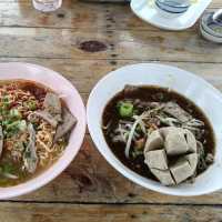 ”ลมเล ก๋วยเตี๋ยวลูกชิ้นยักษ์“ ร้านลับบางปู