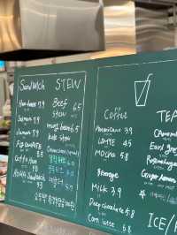 【韓国 聖水】駅徒歩5分❗️人気のベーグル店でモーニング