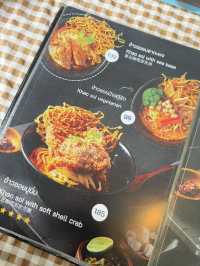 📍ข้าวซอยฟิวชั่น ที่หลายคนติดใจ