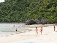 ชายหาด อุทยานแห่งชาติหมู่เกาะอ่างทอง สมุย
