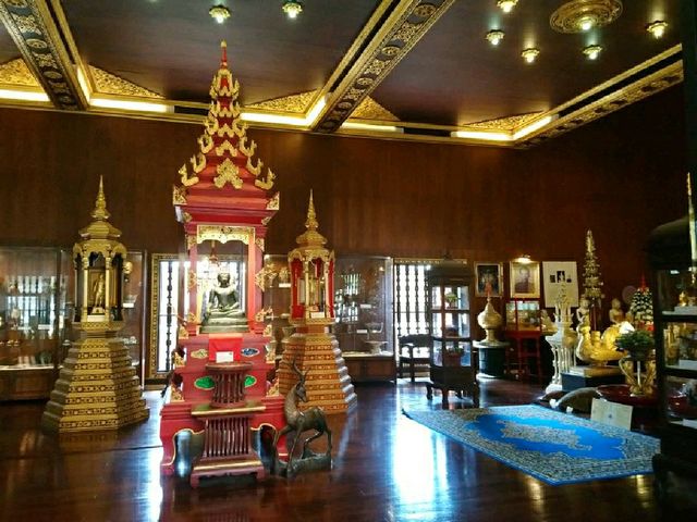 พาคุณพ่อแอ่ว..โฮงหลวงแสงแก้ว