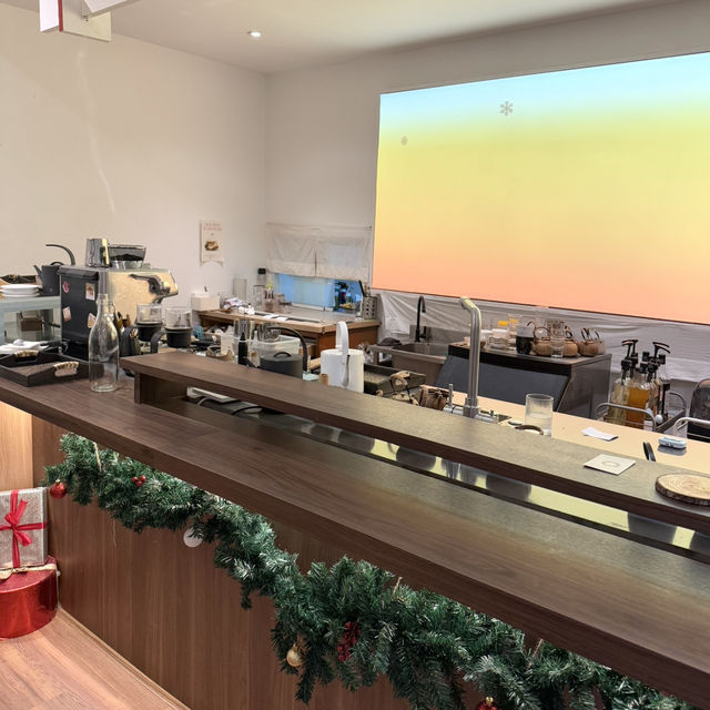 A Cup of Calm in a Festive Wonderland