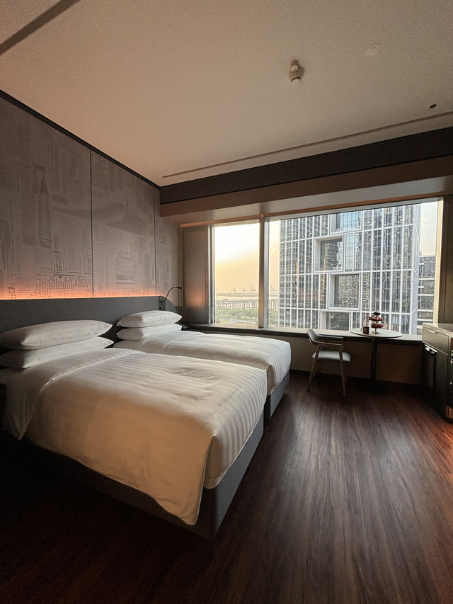 【前海氛圍感酒店睇日落 2400㎡運動空間盡情灑汗🤩】