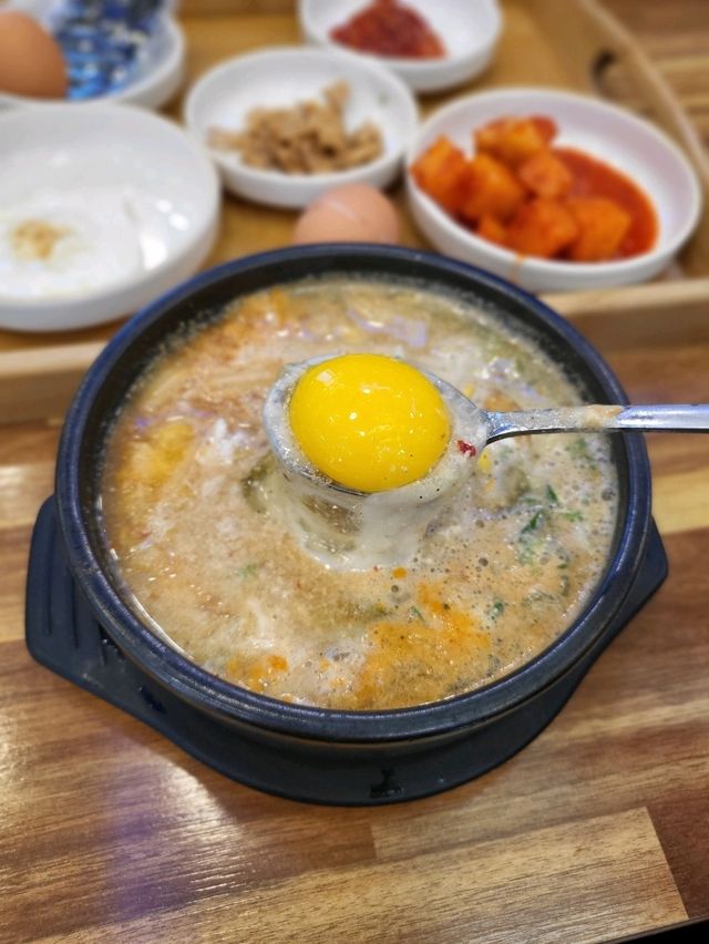 여수에서 뜨끈하게 즐기는 콩나물국밥