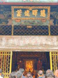 ขอพรแบบปังๆ ที่วัดหลงซาน | Longshan Temple