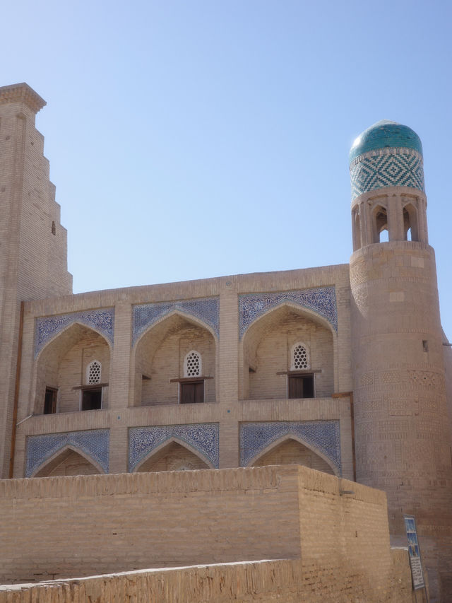 📍Qutlugh Murad Inaq Madrasah/ウズベキスタン