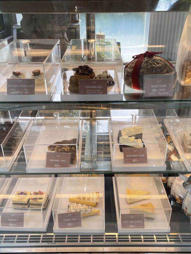 曼谷探店｜隱藏在樹林中的世外桃源咖啡店