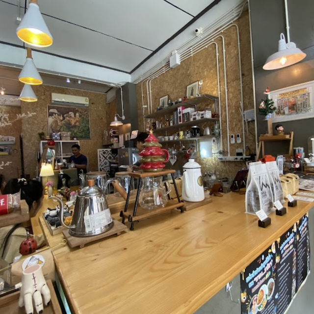ร้านกาแฟจากเมล็ดกาแฟท้องถิ่น