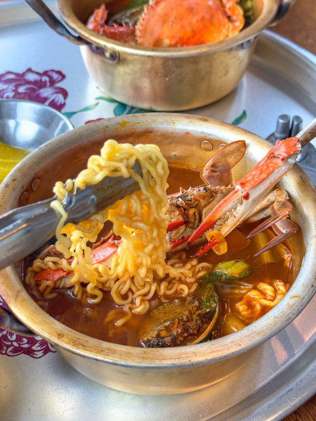 영종도 구읍뱃터 해물라면 ‘바다앞라면집’
