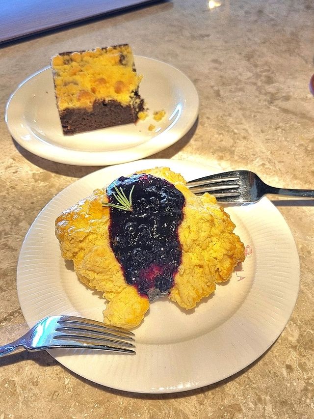 맛있는 음료와 디저트가 있는 다대포 카페 다대드라🏝
