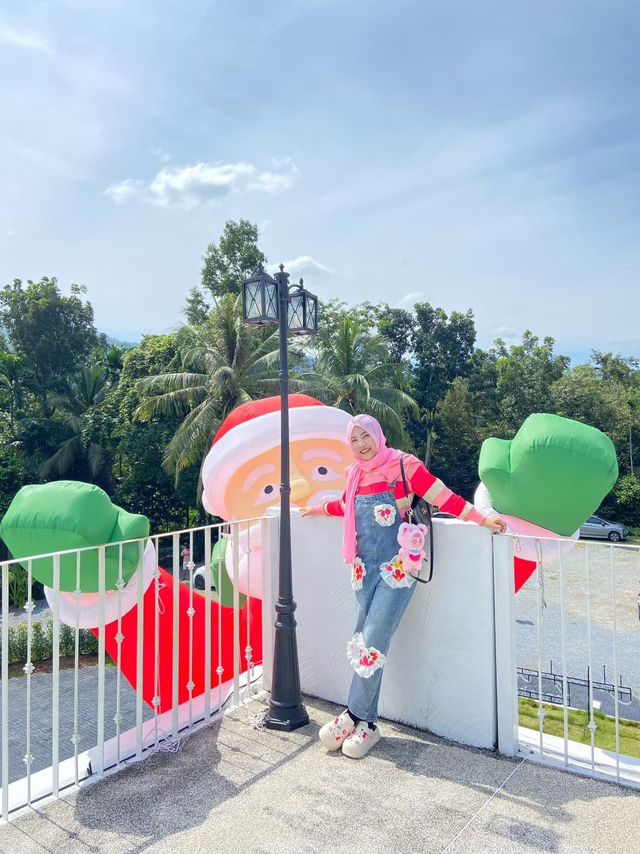 Cloudy White Lansaka - คาเฟ่สีขาว นครศรีธรรมราช