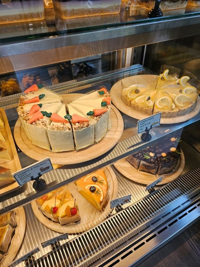 ฤดูกาล Ruedookarn Cafe & Cuisine