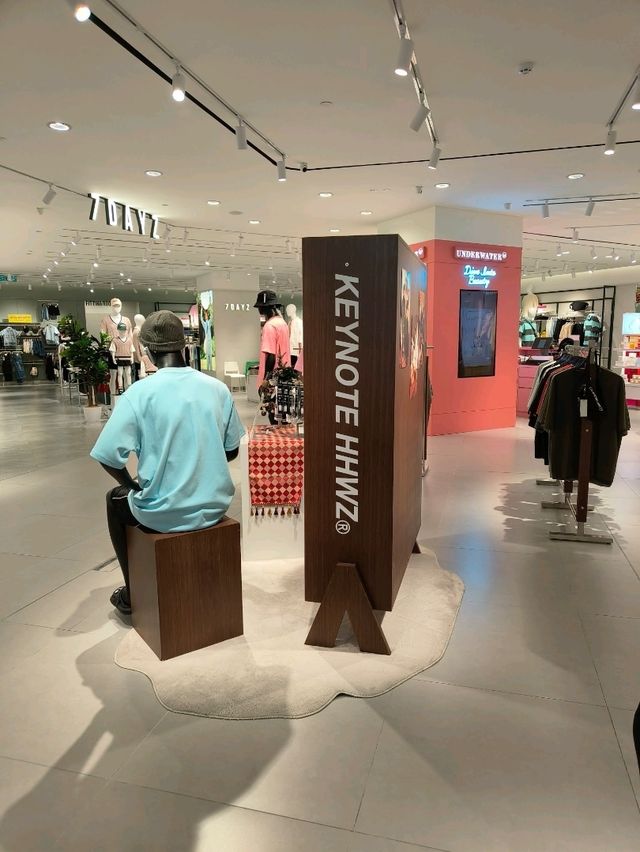 Shopping & Style at Sunway Pyramid’s OUTPOZT