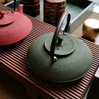 คาเฟ่น่ารักพร้อมขนมอบ