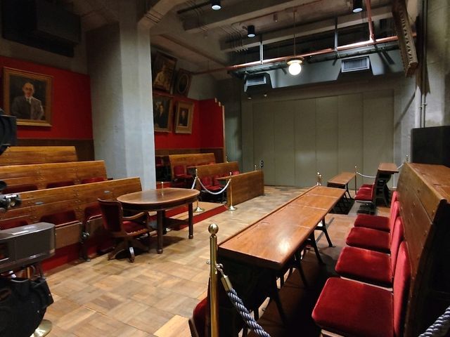 東京景點｜設置在不起眼角落，背對其他展覽品~神秘木乃伊—JP TOWER學術文化綜合博物館「INTERMEDIATHEQUE」