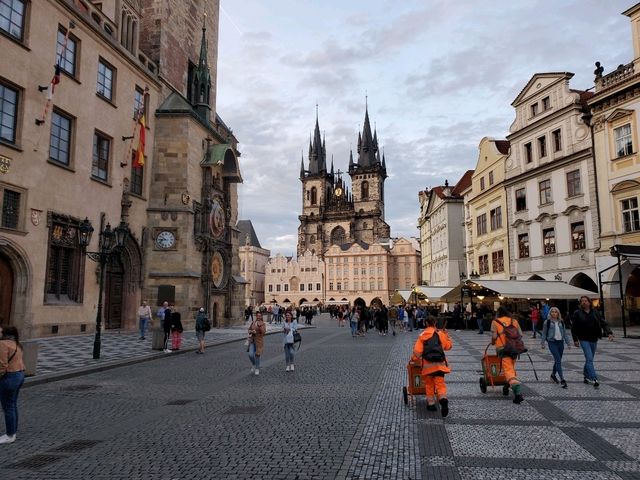 [🇨🇿プラハ] 旧市街広場 — 歴史が息づく広場と天文時計の魅力