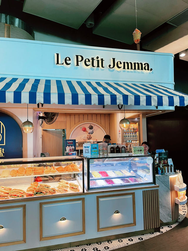 Spring Desserts & Sandwich with Le Petit
