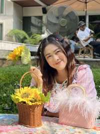 BAANPUEN CAFE ทานตะวันคาเฟ่