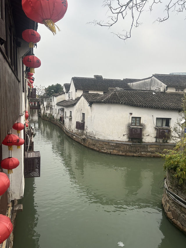 Wandering the Waterways of Zhouzhuang – A Day Trip Diary