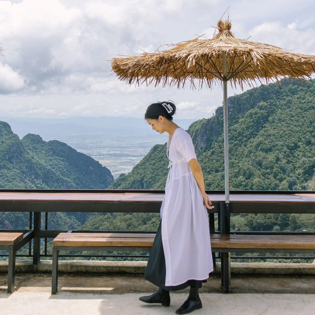 ผาฮี้หน้าฝนมันดีจริง ๆ นะ ⛰️🌧️