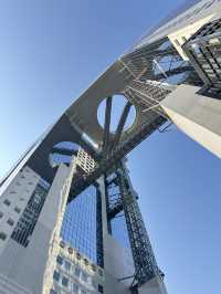 ชมวิวโอซาก้าแบบ 360 องศาที่ Umeda Sky Building