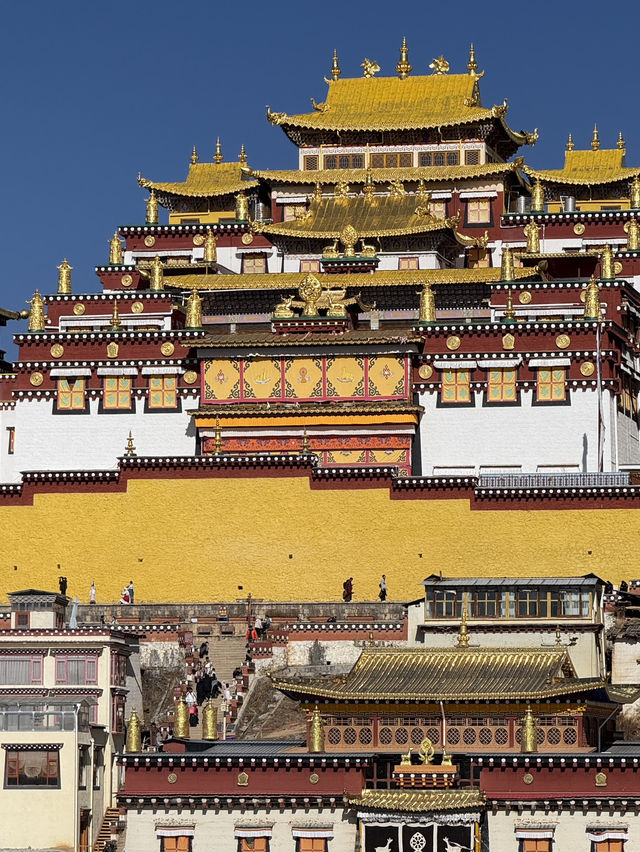 Amazing Ganden Sumtseling Monastery (松赞林寺) @ Shangri-La Yunnan