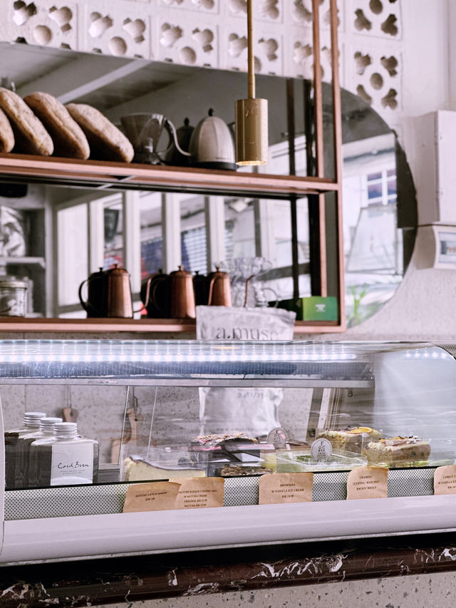 Aesthetic Mornings at The Replacement Café ☁️✨ 
