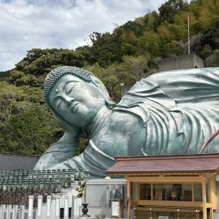 Nanzoin Temple: A Landmark in Fukuoka