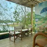 คาเฟ่สุดน่ารักกลางทุ่งนา กาญจนบุรี