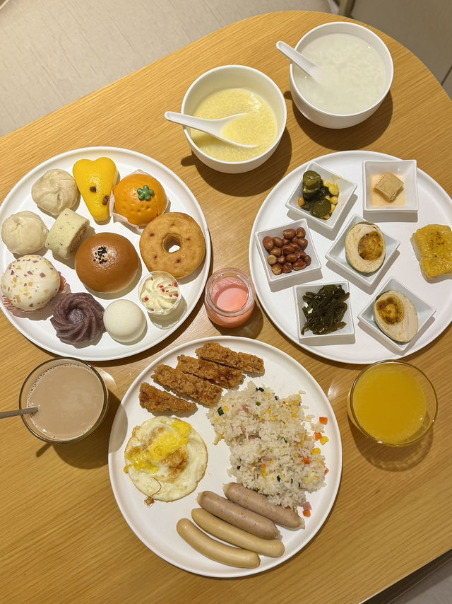 Springtime Comfort — Ji Hotel, People’s Square Shanghai