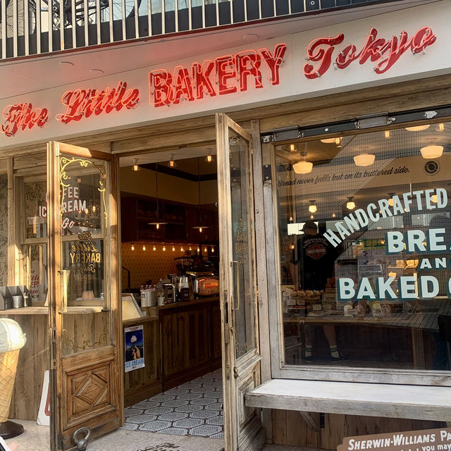 【原宿🇯🇵】アメリカンテイストが可愛い🇺🇸 The Little BAKERY Tokyo