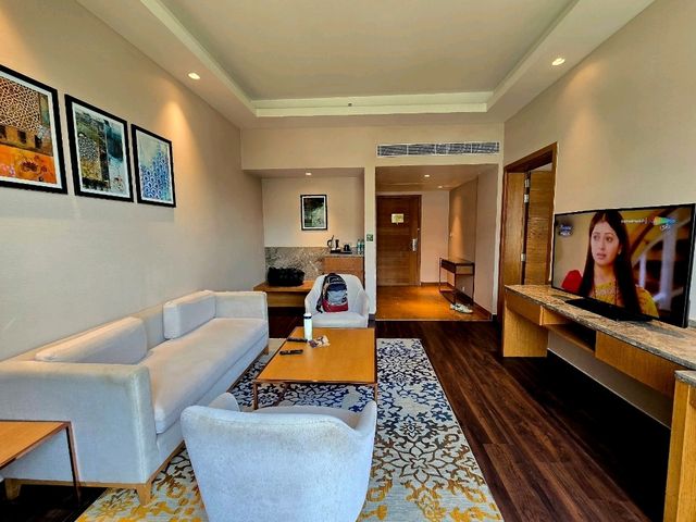 DOUBLETREE BY HILTON JAIPUR AMER 